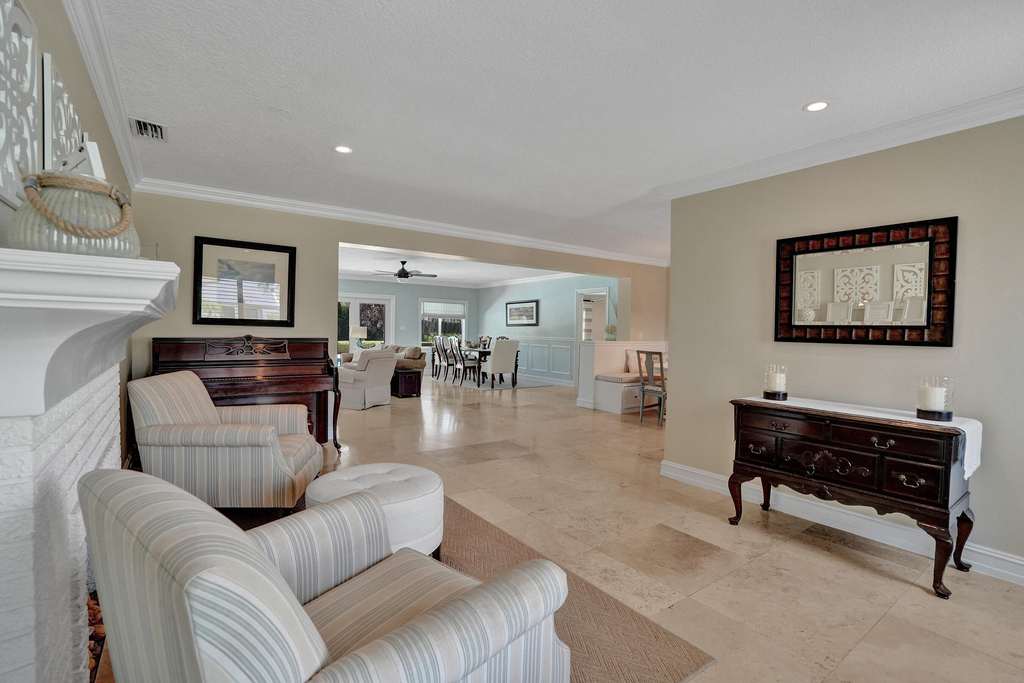 248 Codrington Drive - Photo 9