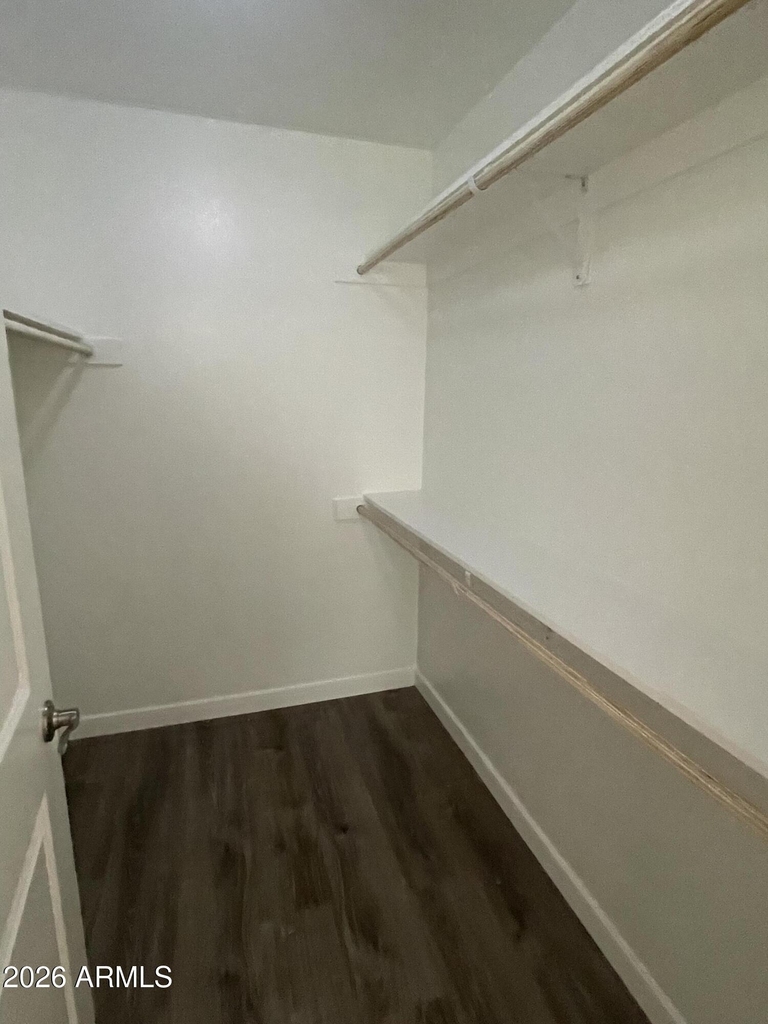 2920 E Michelle Drive - Photo 13