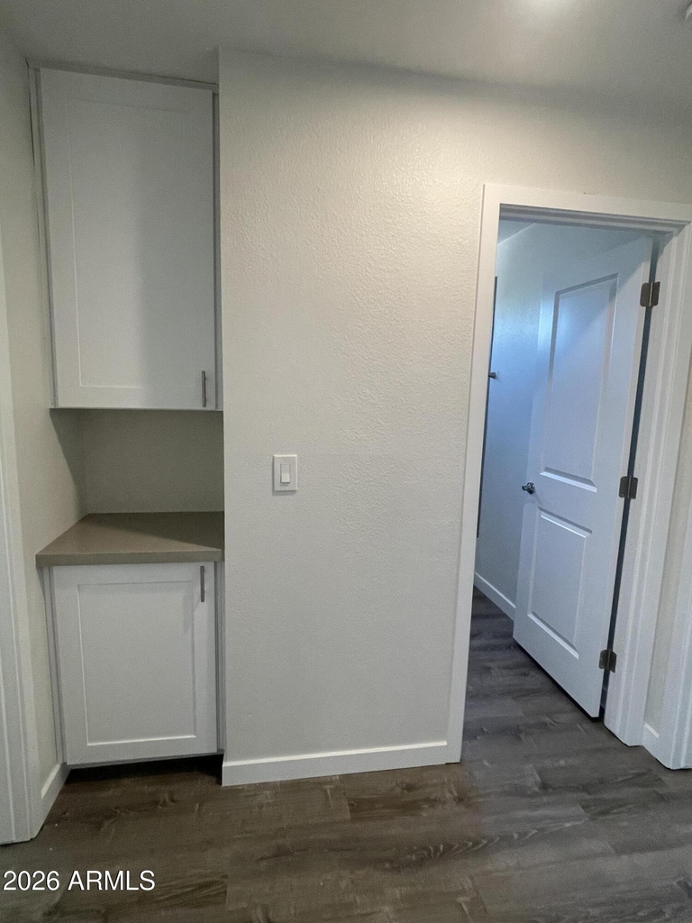 2920 E Michelle Drive - Photo 14