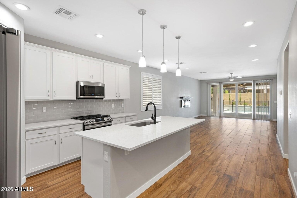 16658 W Mescal Street - Photo 6
