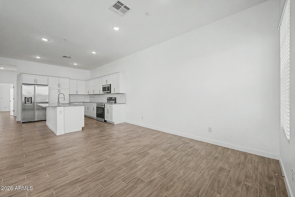 8232 E University Drive - Photo 3