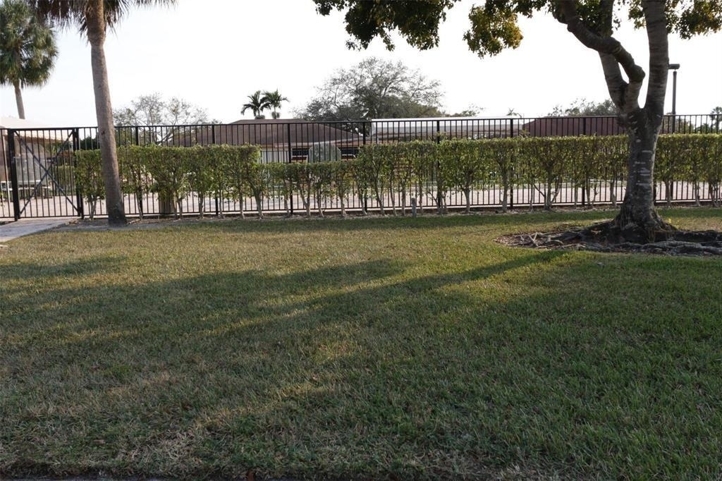 2987 Nw 110th Avenue - Photo 15