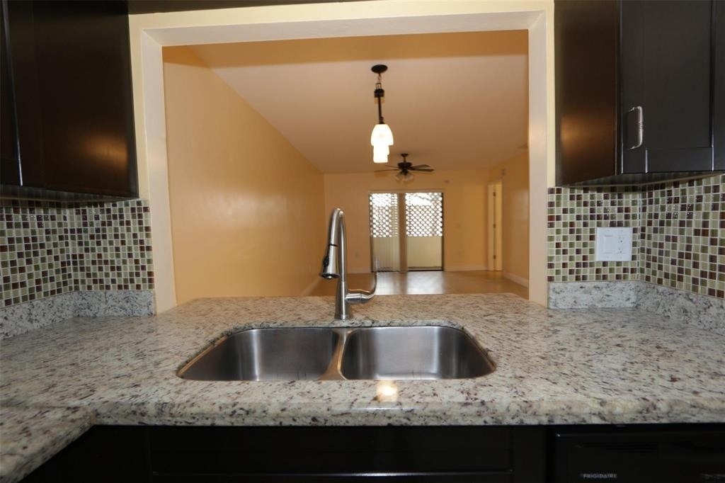 2987 Nw 110th Avenue - Photo 2