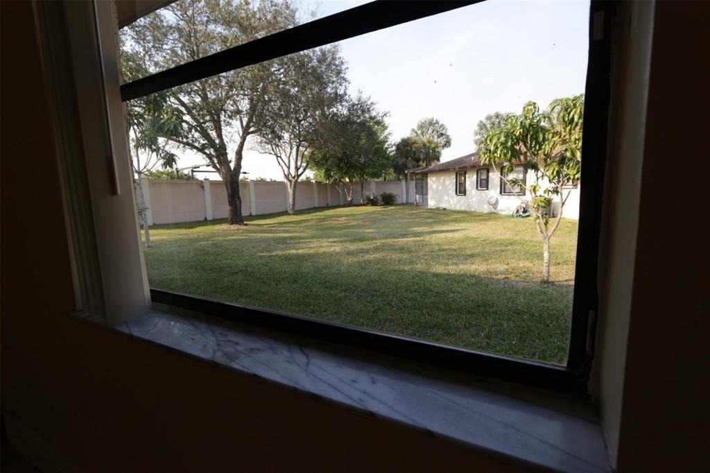 2987 Nw 110th Avenue - Photo 9