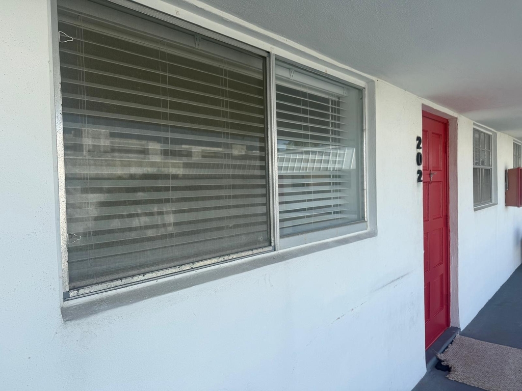 402 Lake Shore Drive - Photo 1