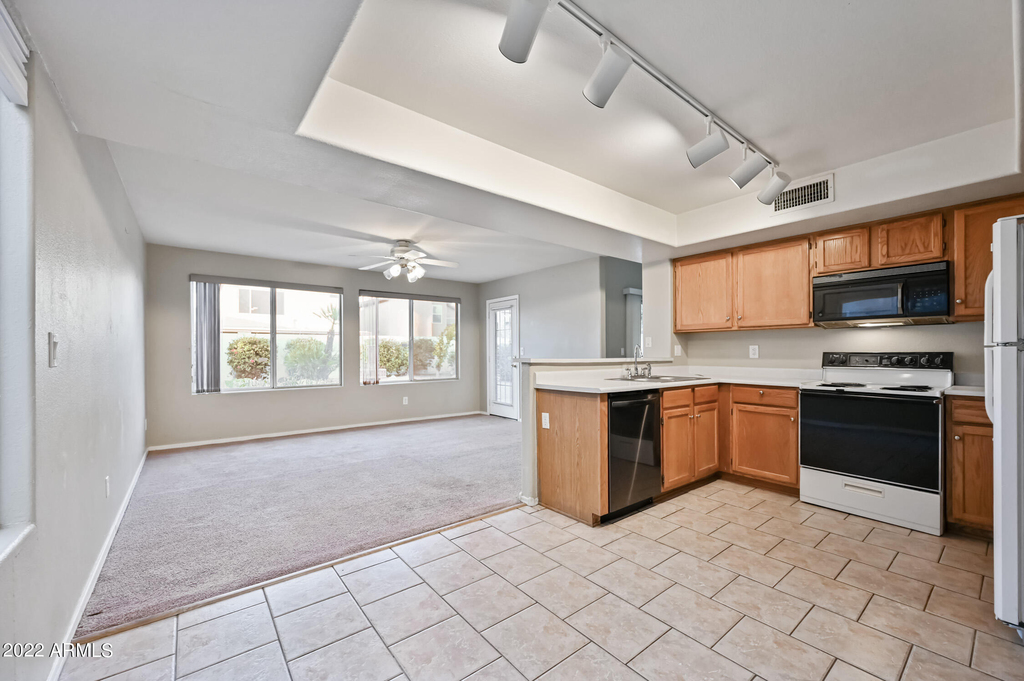 1244 E Angela Drive - Photo 7