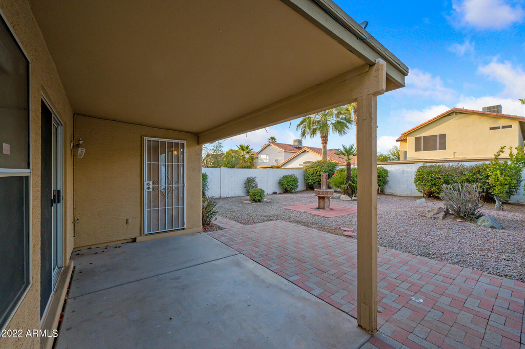 1244 E Angela Drive - Photo 20