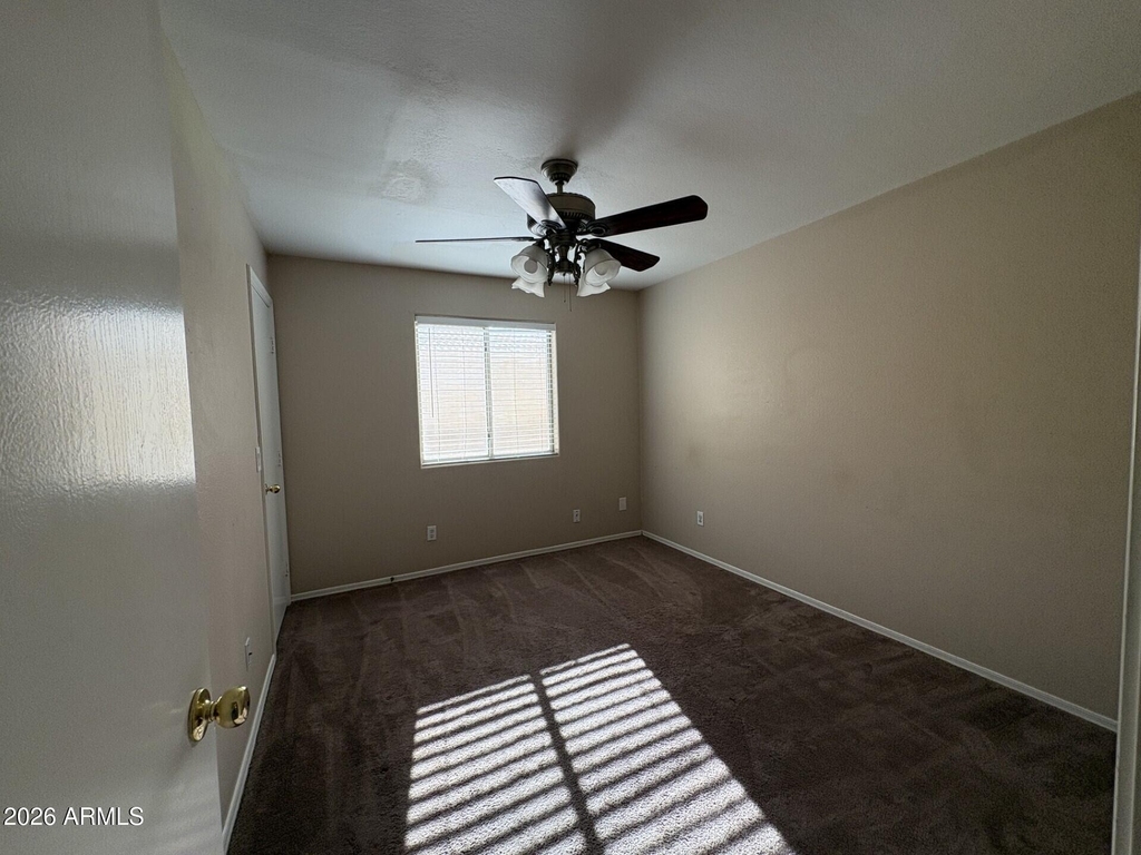1547 E 10th Street - Photo 8