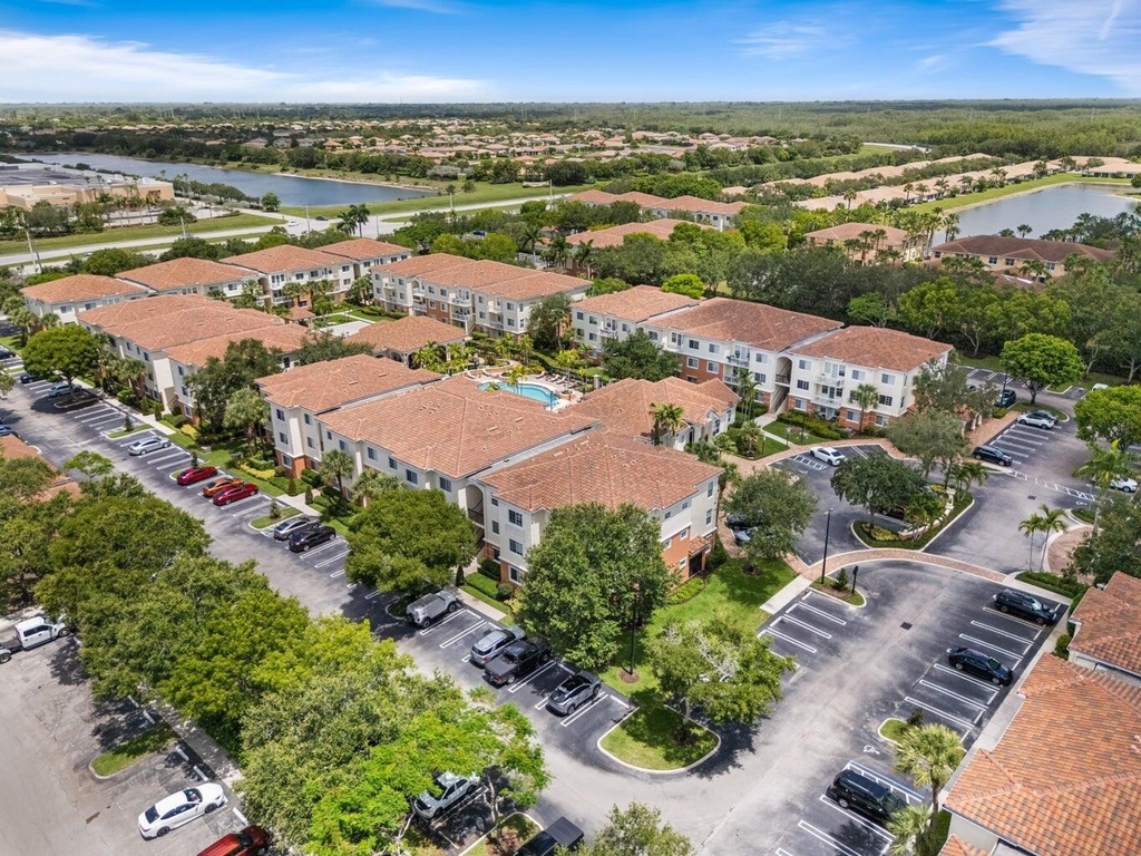 9901 Baywinds - Photo 13