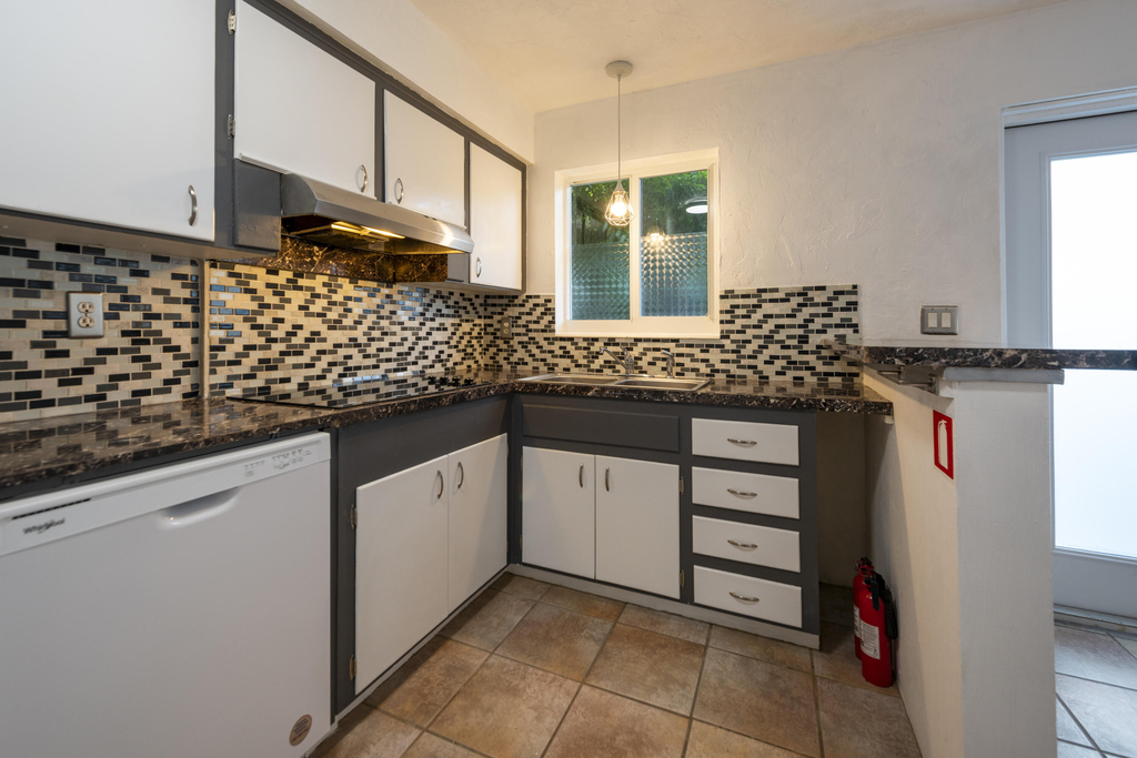 1528 Ne 33rd Street - Photo 13