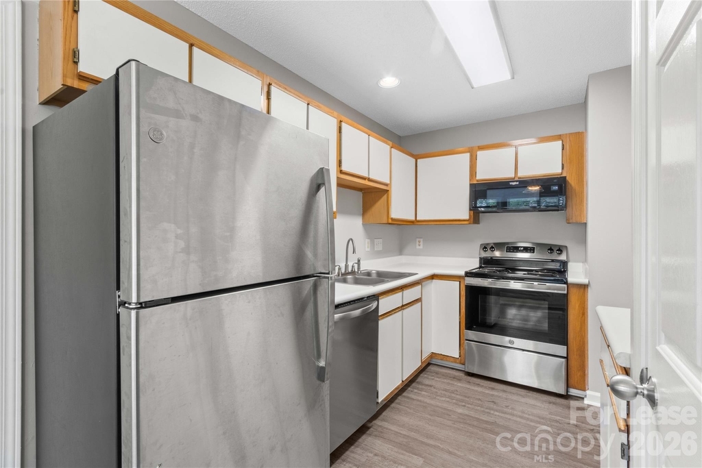 123 Meadow Lilly Court - Photo 14