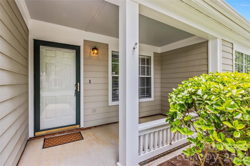 123 Meadow Lilly Court - Photo 1