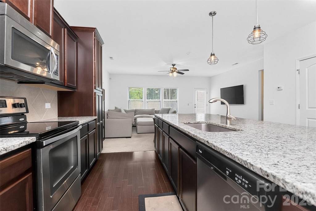 2038 Eddie Massey Lane - Photo 10