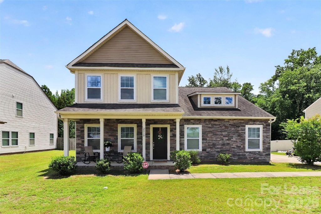 2038 Eddie Massey Lane - Photo 0