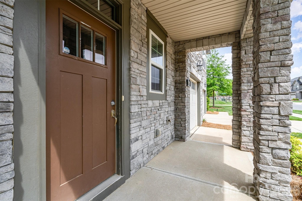 9320 Glenburn Lane - Photo 10