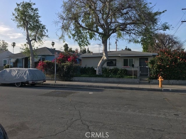 9157 Bentel Avenue - Photo 4
