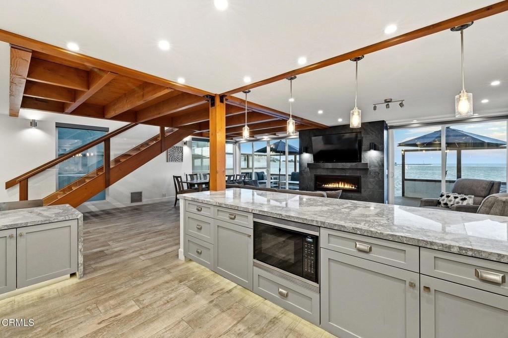 3373 Ocean Drive - Photo 6