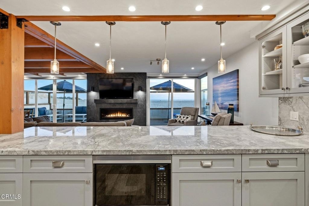 3373 Ocean Drive - Photo 9