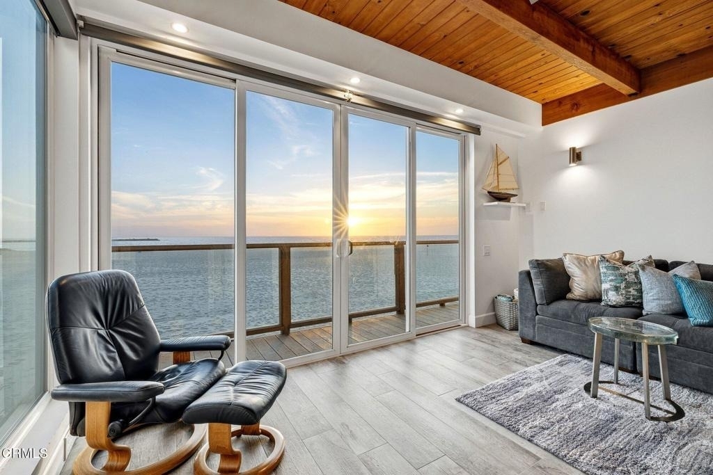 3373 Ocean Drive - Photo 30