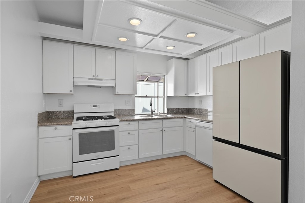 23175 Canyon Pines Place - Photo 11