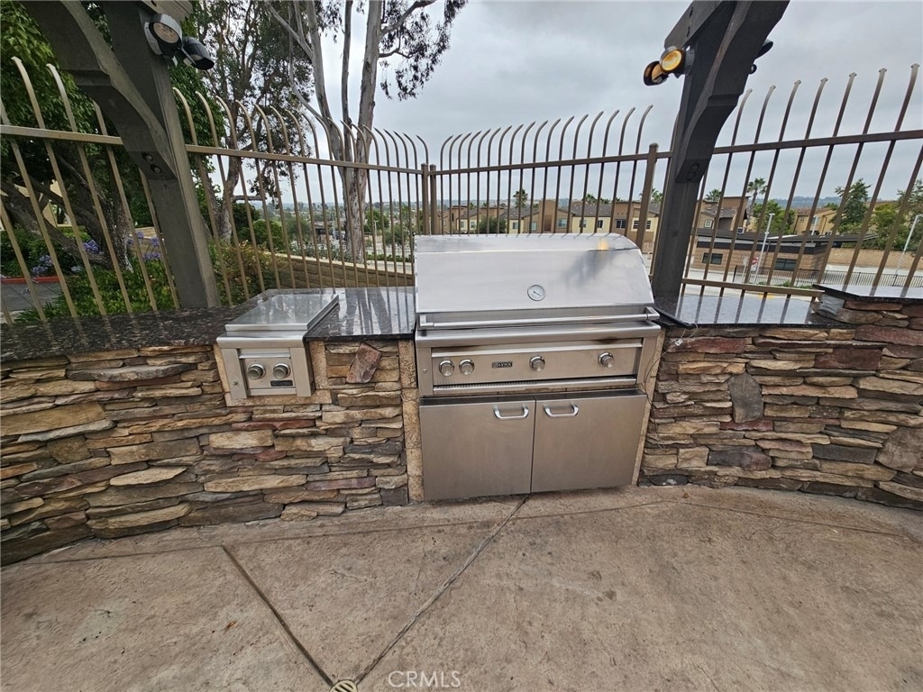 5025 Los Morros Way - Photo 35