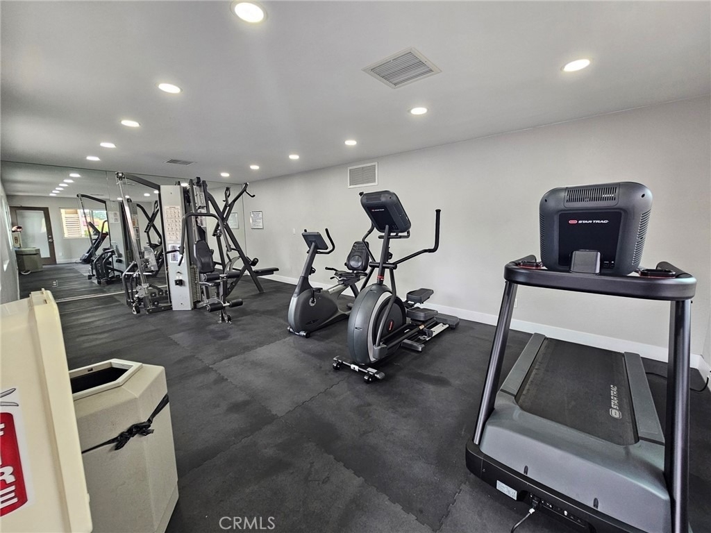 5025 Los Morros Way - Photo 37