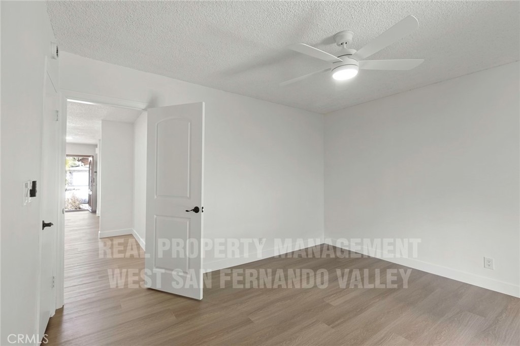12920 Aetna St. - Photo 22