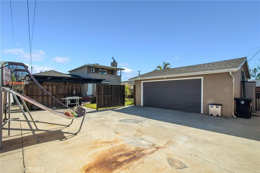 1911 N Fairview Street - Photo 32