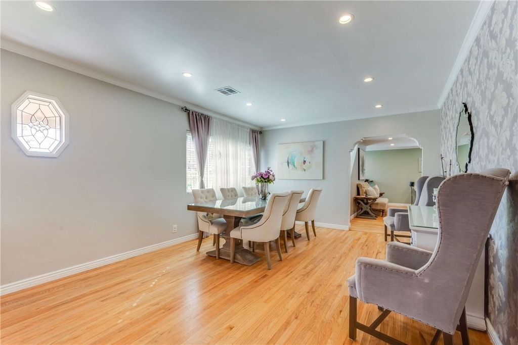 1911 N Fairview Street - Photo 8