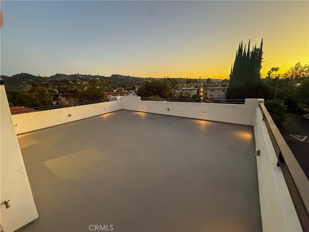 4332 Alcove Avenue - Photo 4