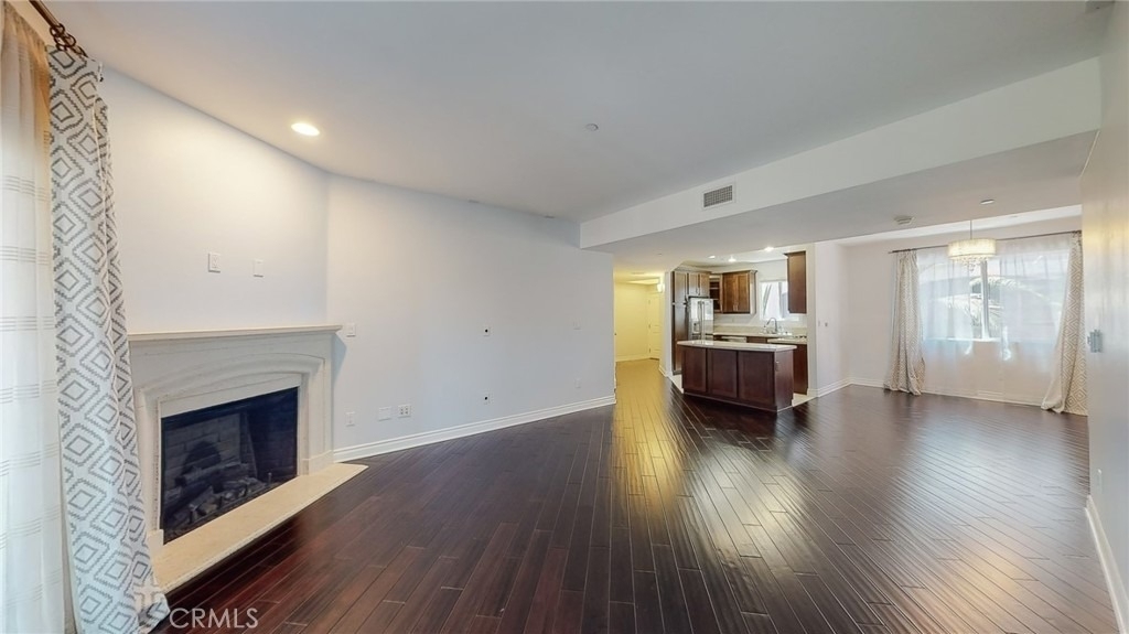 4424 Whitsett Avenue - Photo 9
