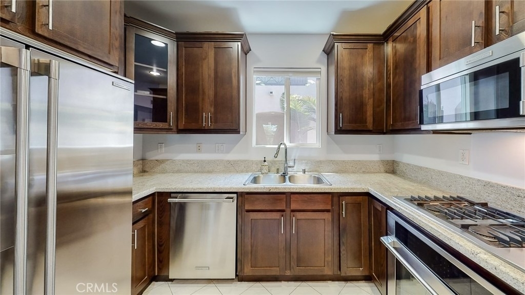 4424 Whitsett Avenue - Photo 16