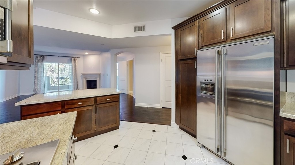 4424 Whitsett Avenue - Photo 17