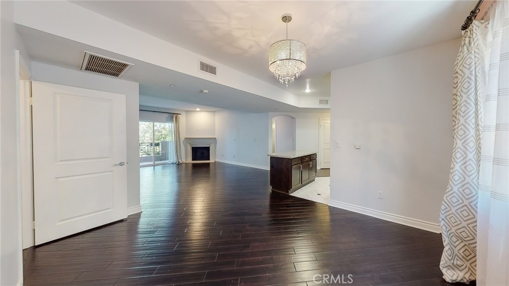 4424 Whitsett Avenue - Photo 14