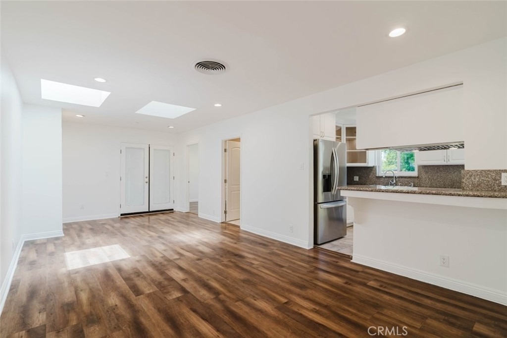 13856 Runnymede Street - Photo 10