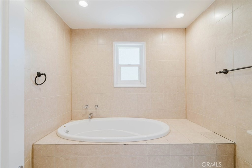 13856 Runnymede Street - Photo 26