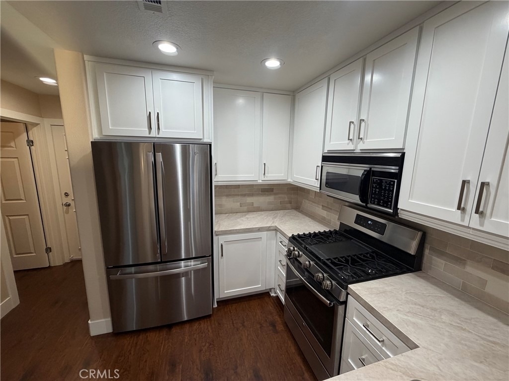 27 Tradewinds - Photo 7