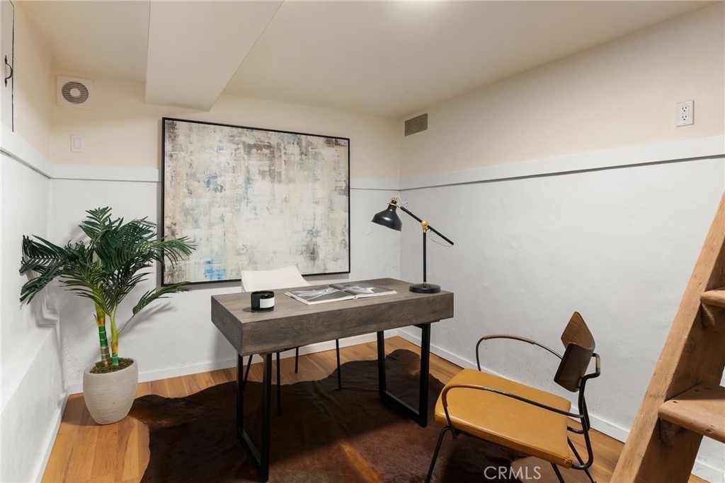 348 S Orange Drive - Photo 17