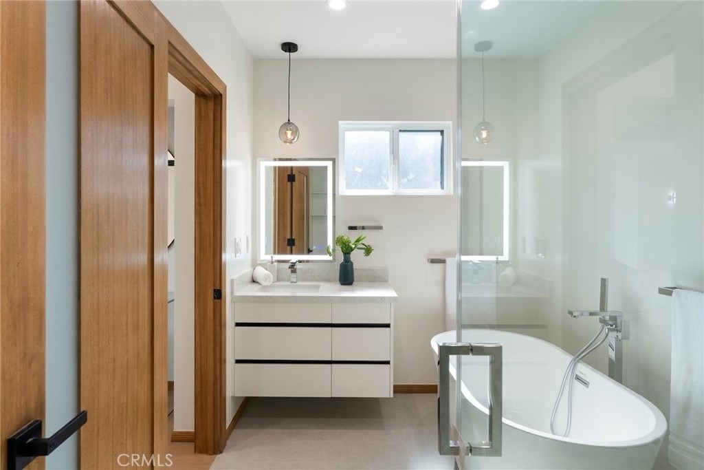 348 S Orange Drive - Photo 27