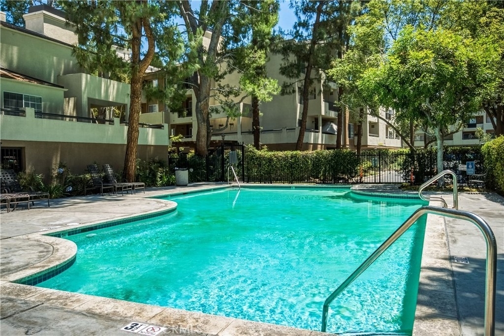 5540 Owensmouth - Photo 32
