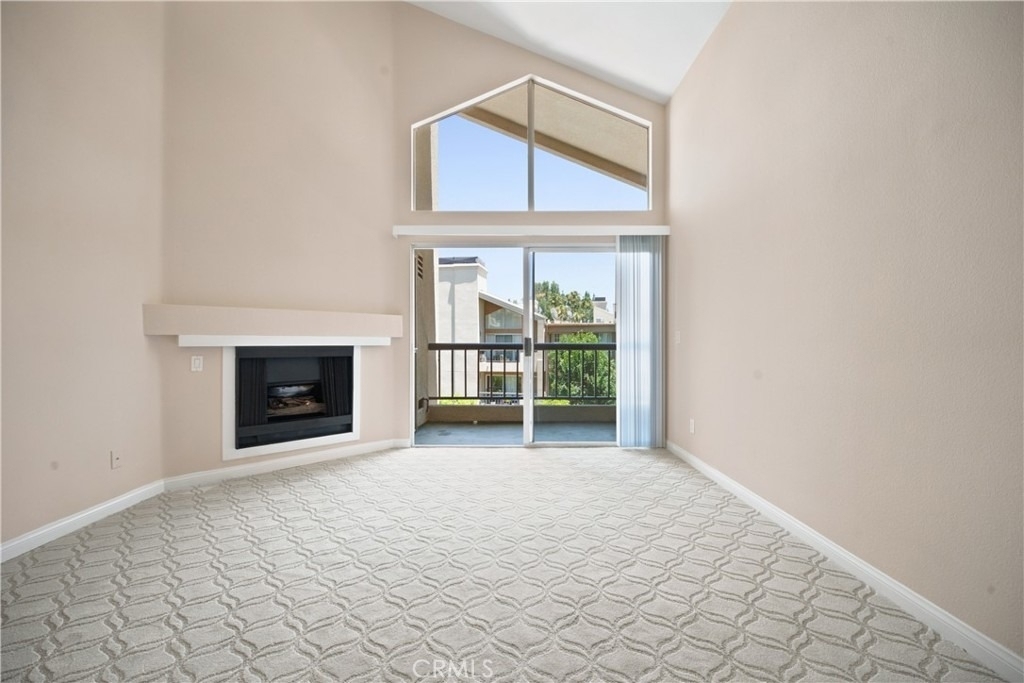 5540 Owensmouth - Photo 2