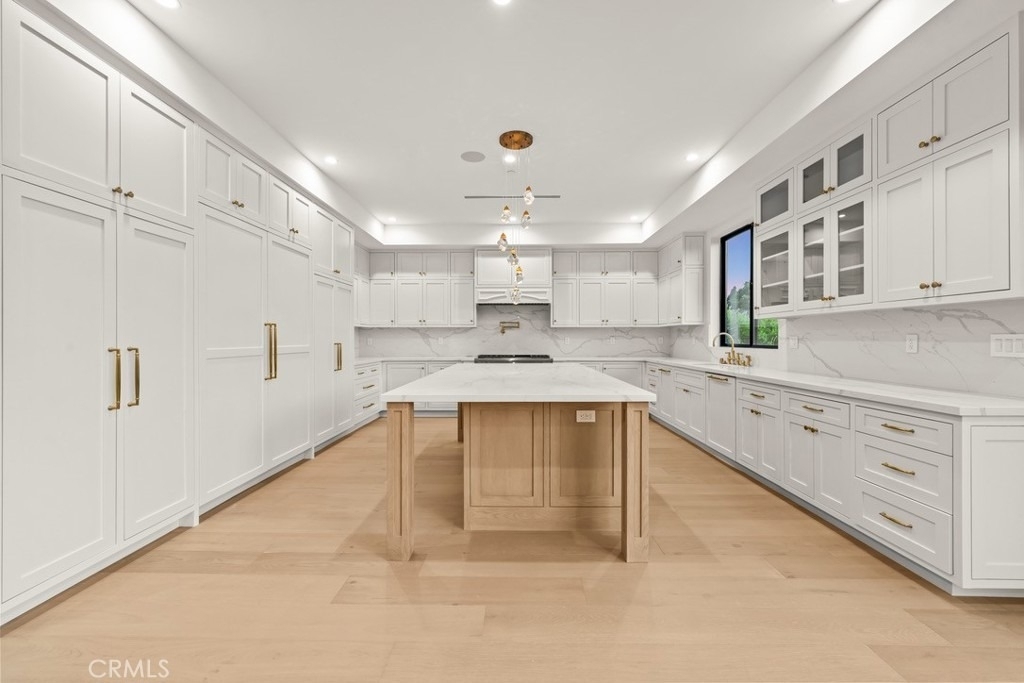 8065 Lloyd Avenue - Photo 9