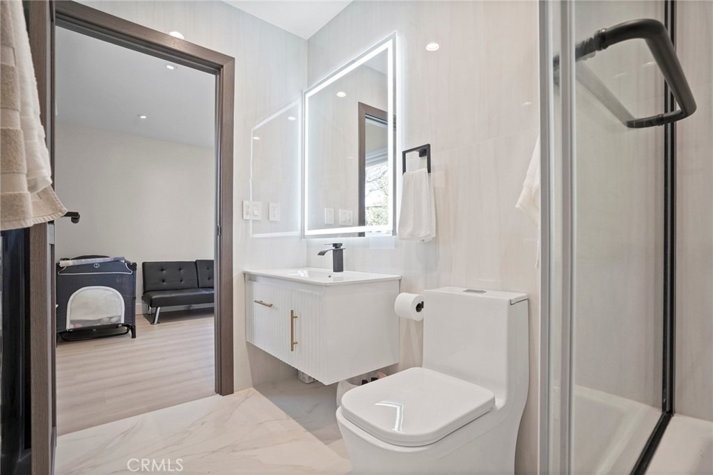 1239 N Reese Place - Photo 22