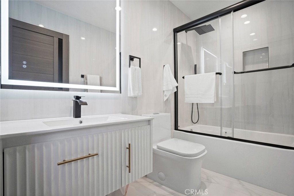 1239 N Reese Place - Photo 21