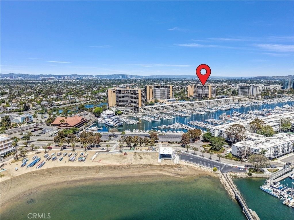 4337 Marina City Dr - Photo 39