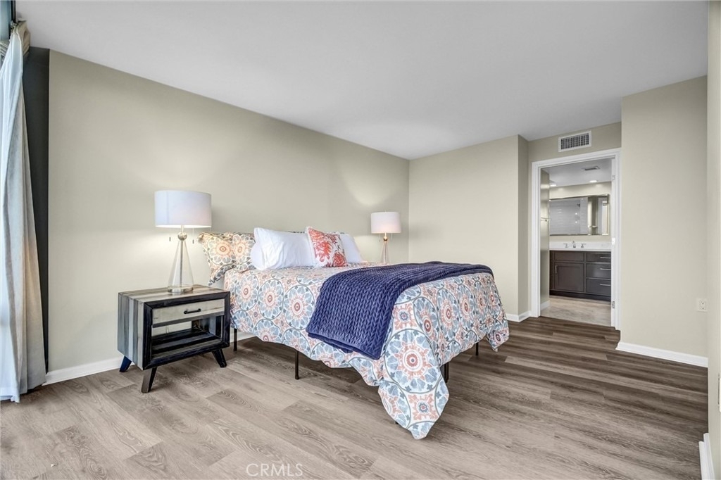 4337 Marina City Dr - Photo 19
