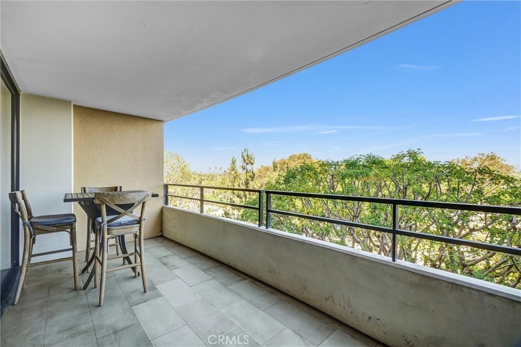 4337 Marina City Dr - Photo 15