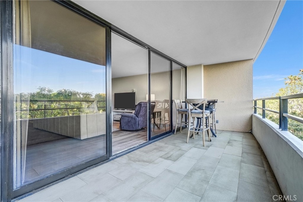 4337 Marina City Dr - Photo 14