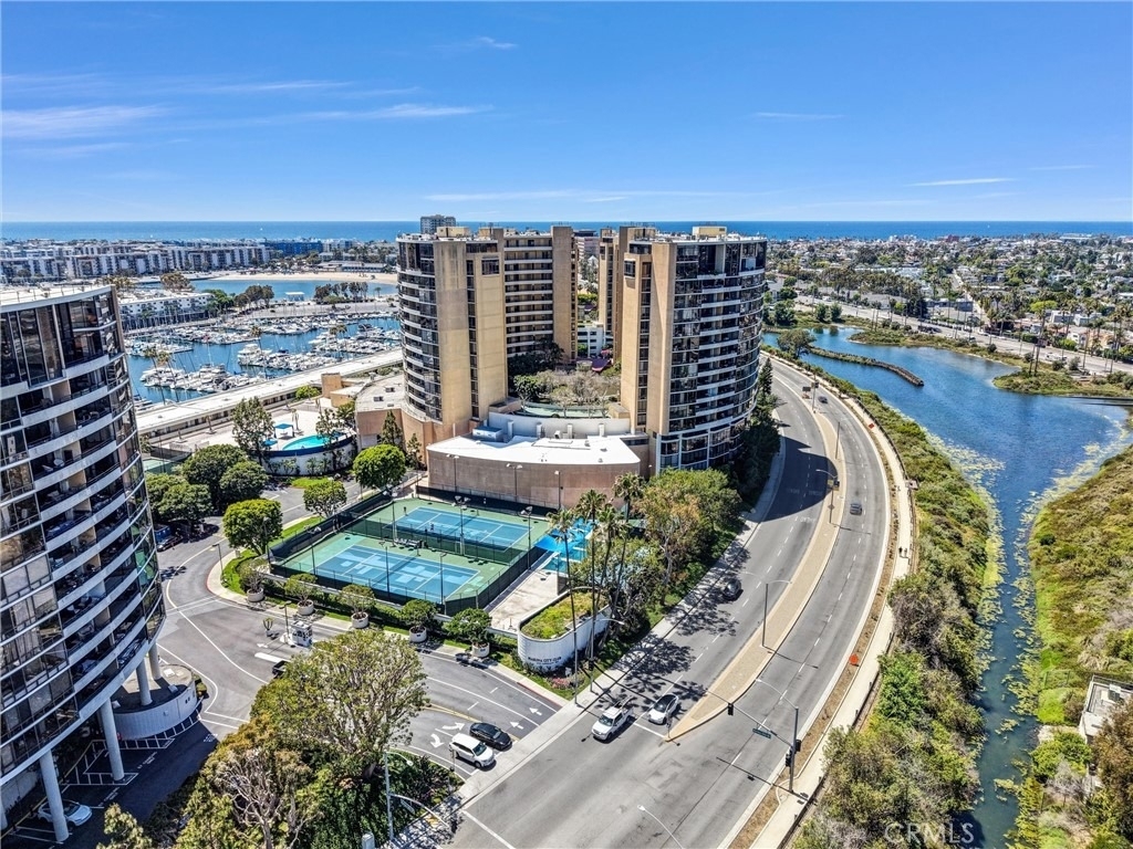 4337 Marina City Dr - Photo 35