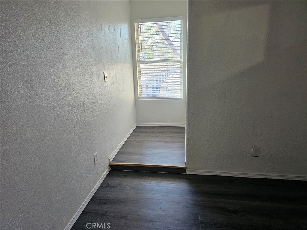 218 E 25th - Photo 11